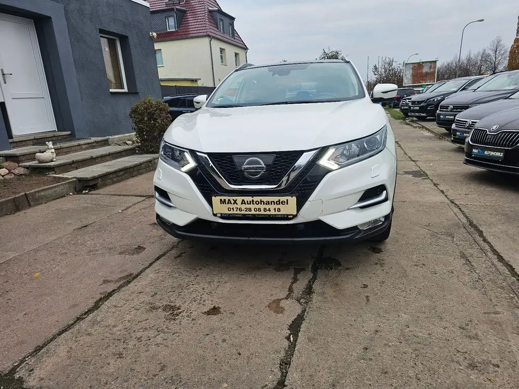 Photo 1 : Nissan Qashqai 2018 Petrol