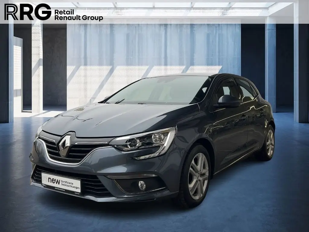 Photo 1 : Renault Megane 2016 Essence