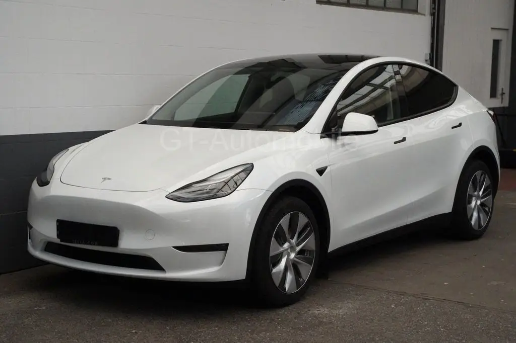 Photo 1 : Tesla Model Y 2023 Not specified