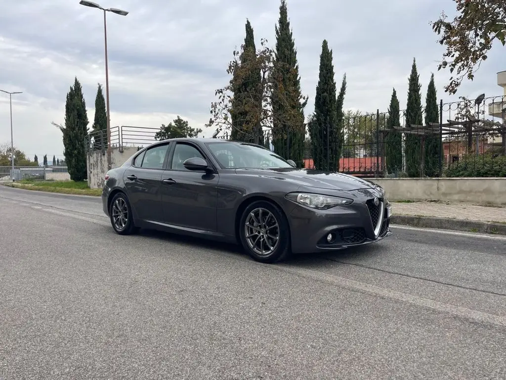 Photo 1 : Alfa Romeo Giulia 2016 Diesel