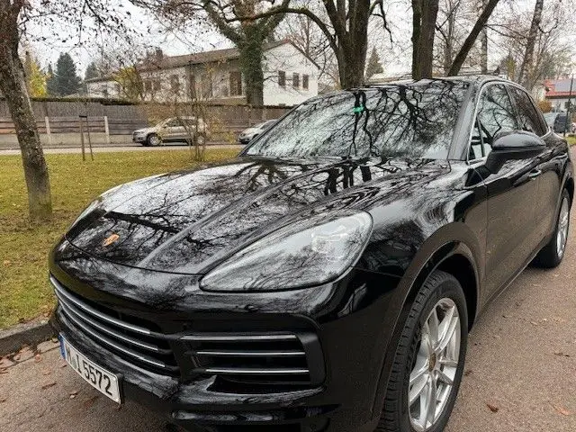 Photo 1 : Porsche Cayenne 2021 Essence