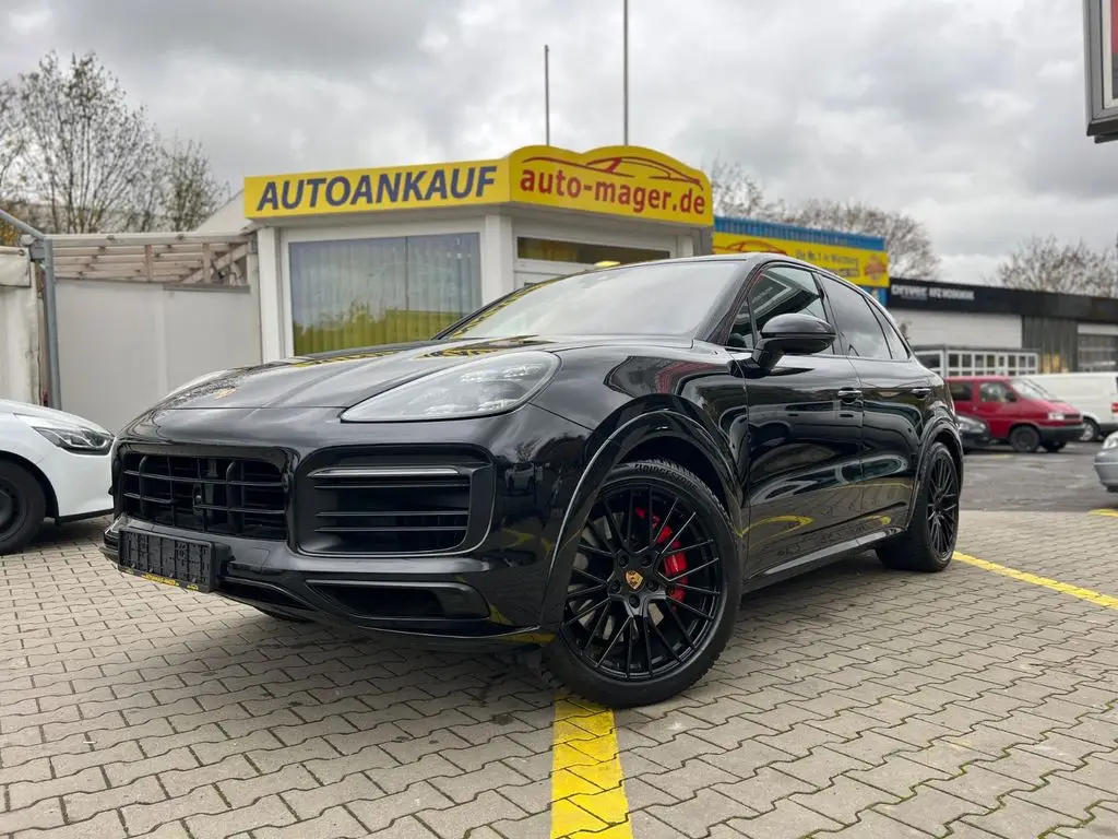 Photo 1 : Porsche Cayenne 2021 Essence