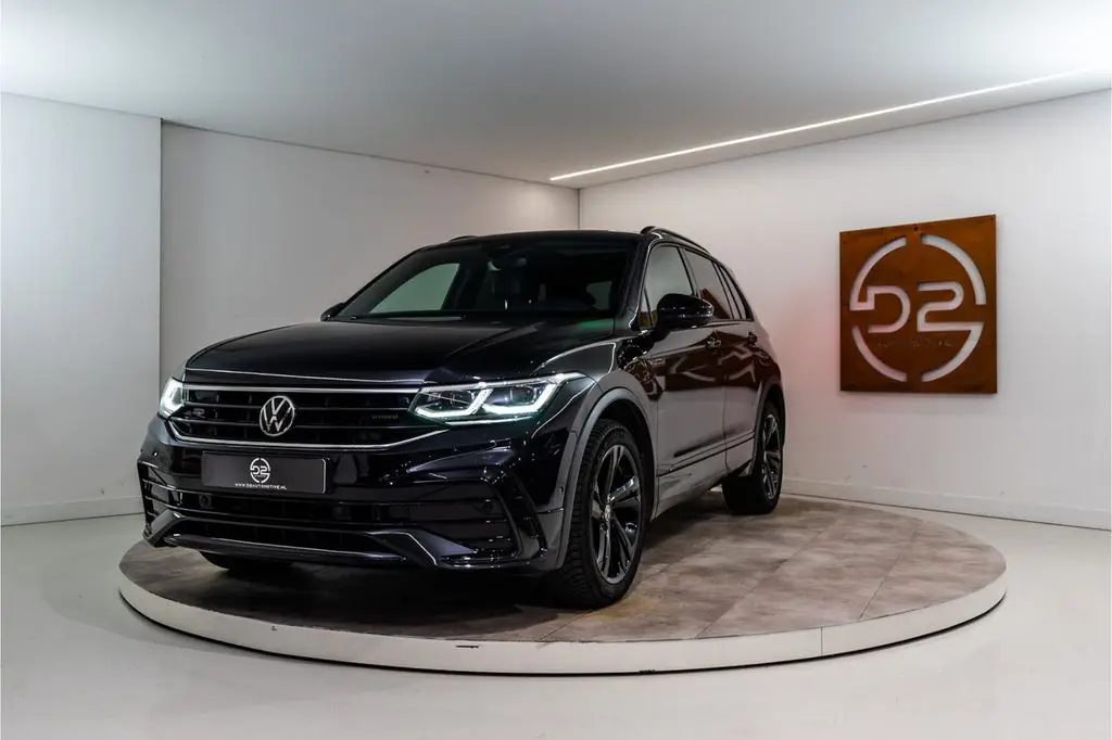 Photo 1 : Volkswagen Tiguan 2021 Hybride