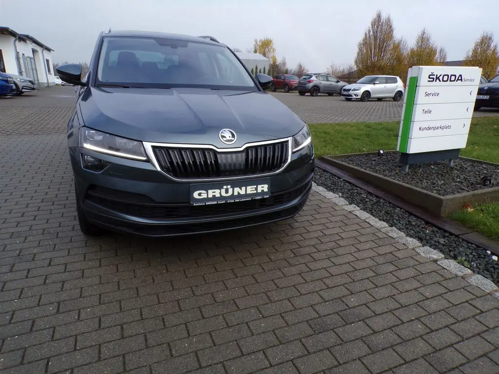 Photo 1 : Skoda Karoq 2020 Essence