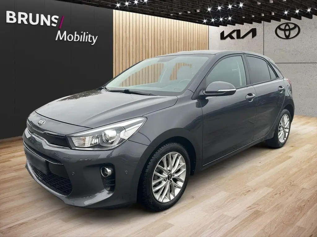 Photo 1 : Kia Rio 2018 Petrol