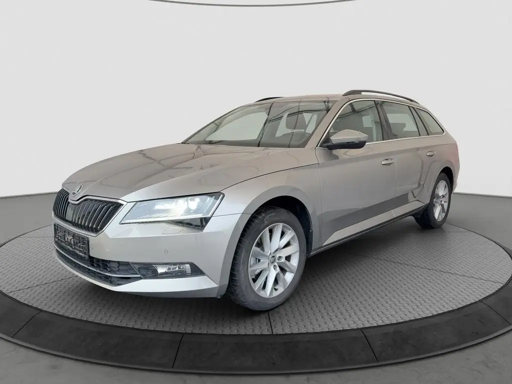 Photo 1 : Skoda Superb 2018 Diesel