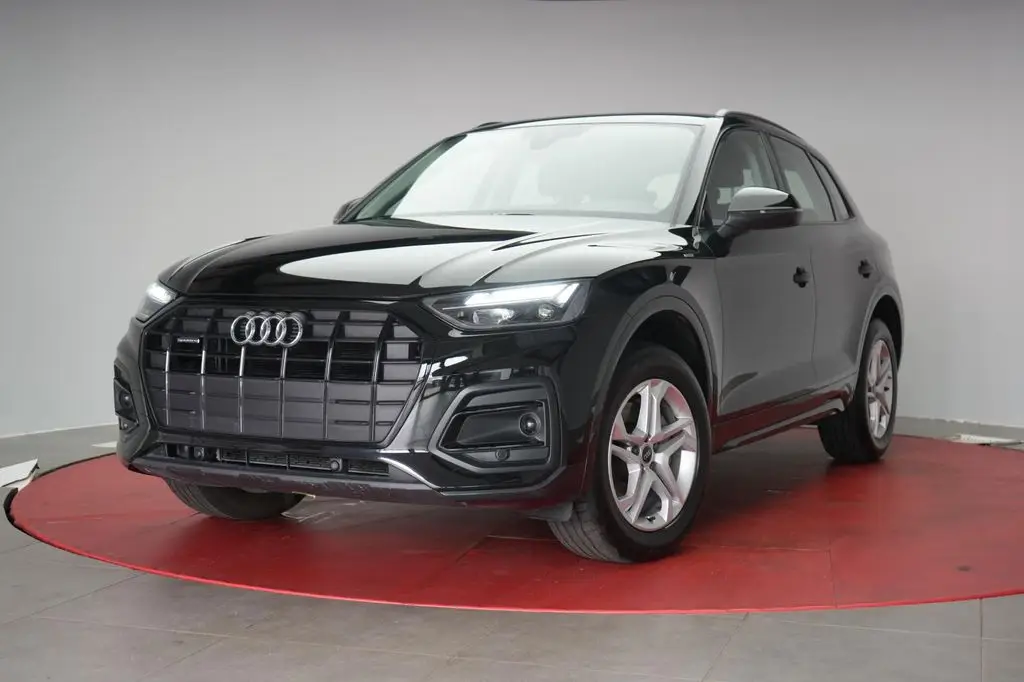 Photo 1 : Audi Q5 2023 Diesel