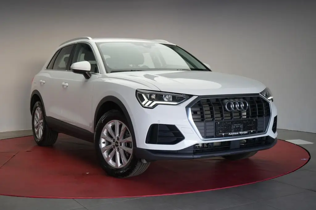 Photo 1 : Audi Q3 2023 Hybride