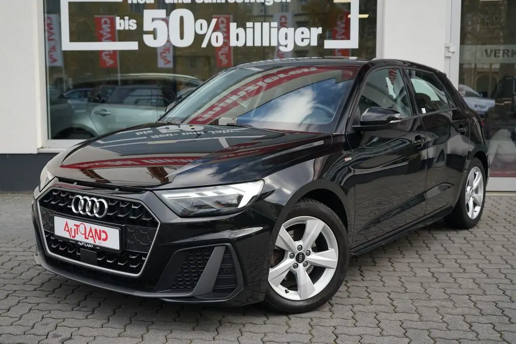 Photo 1 : Audi A1 2021 Essence