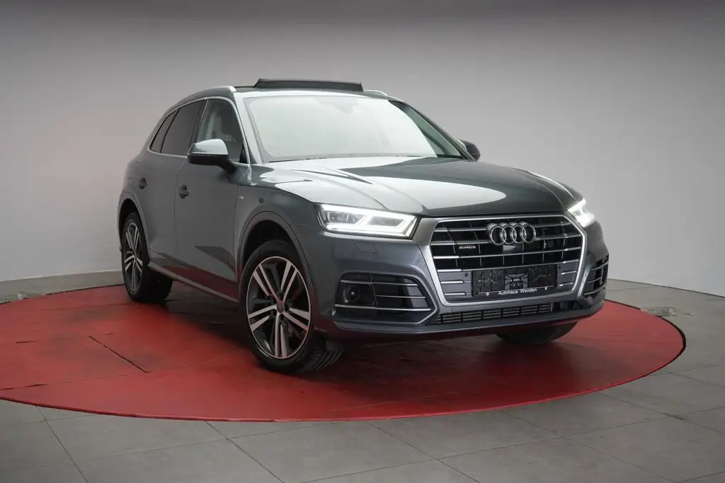 Photo 1 : Audi Q5 2018 Diesel