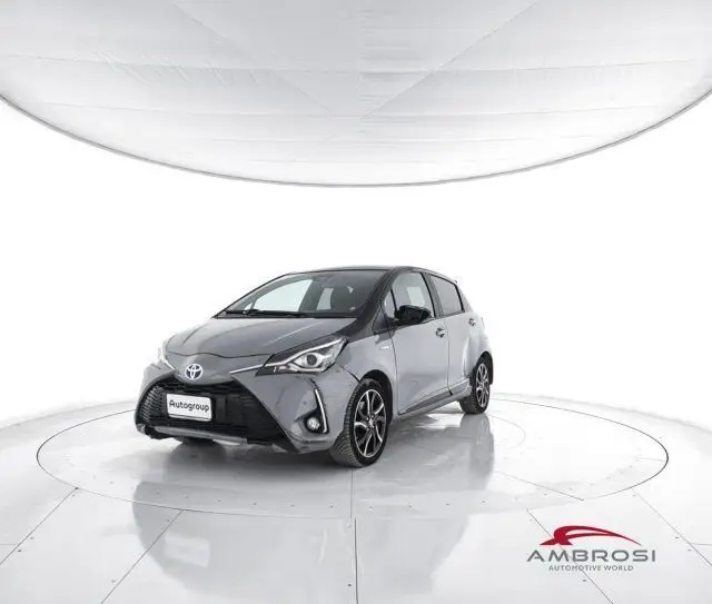 Photo 1 : Toyota Yaris 2018 Hybride