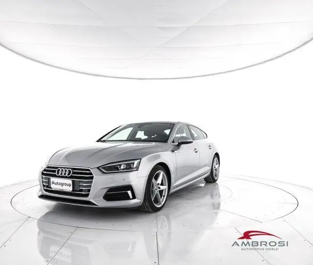 Photo 1 : Audi A5 2020 Diesel