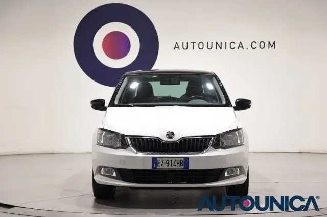 Photo 1 : Skoda Fabia 2015 Petrol