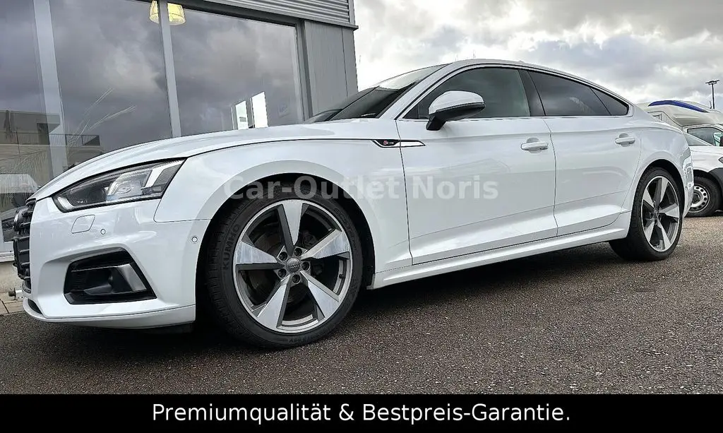 Photo 1 : Audi A5 2018 Petrol