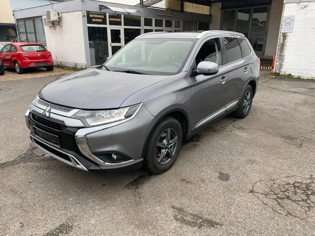 Photo 1 : Mitsubishi Outlander 2018 Essence