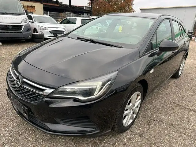 Photo 1 : Opel Astra 2019 Diesel