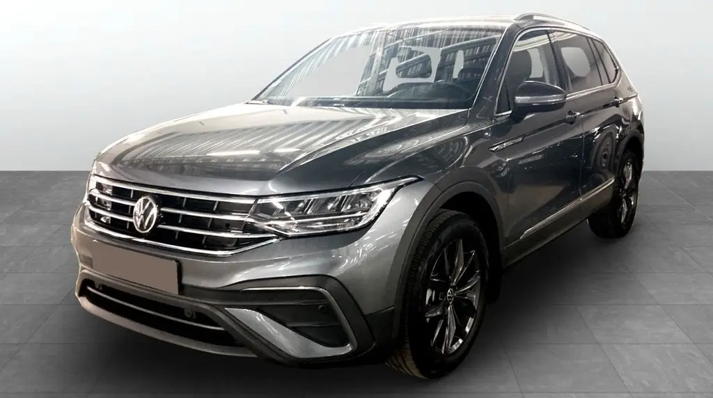 Photo 1 : Volkswagen Tiguan 2024 Essence