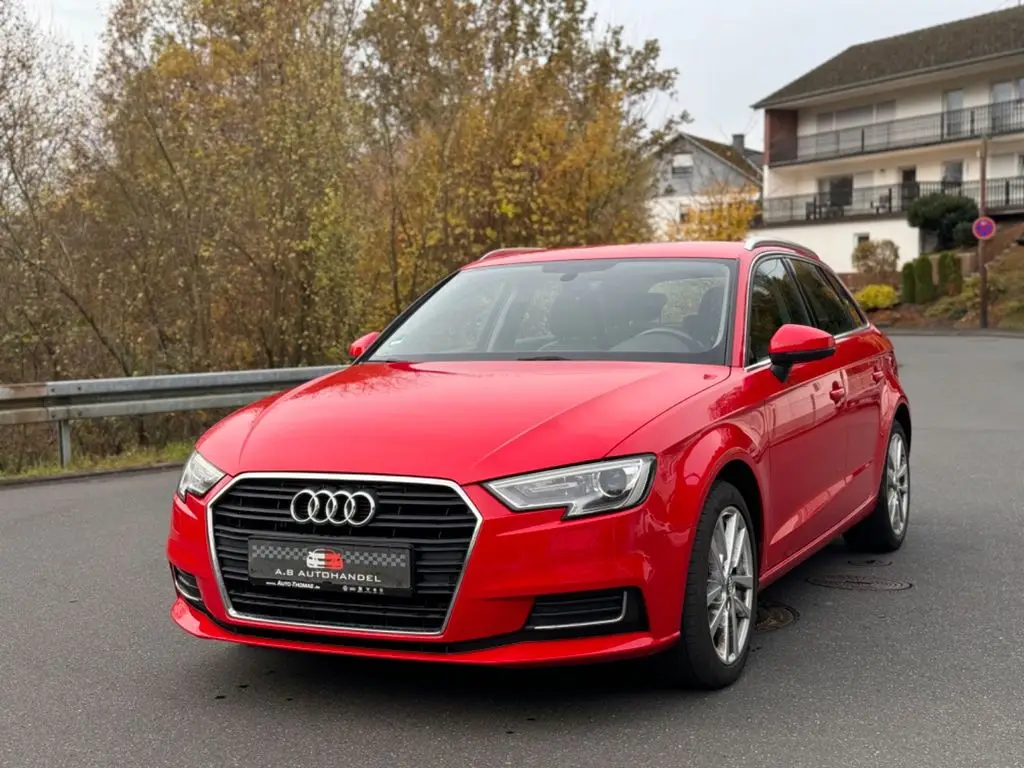 Photo 1 : Audi A3 2018 Petrol