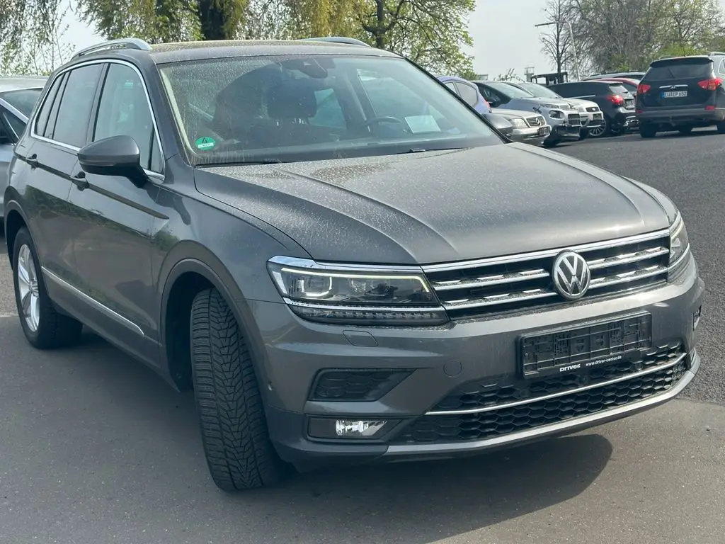 Photo 1 : Volkswagen Tiguan 2018 Essence