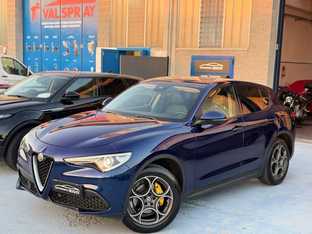 Photo 1 : Alfa Romeo Stelvio 2019 Petrol