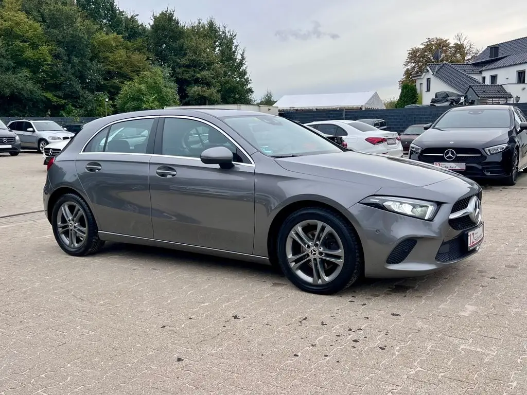 Photo 1 : Mercedes-benz Classe A 2021 Petrol