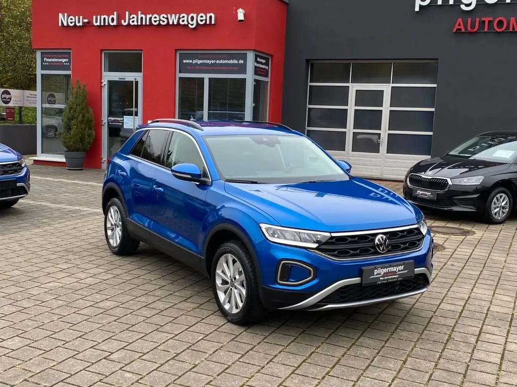 Photo 1 : Volkswagen T-roc 2024 Petrol