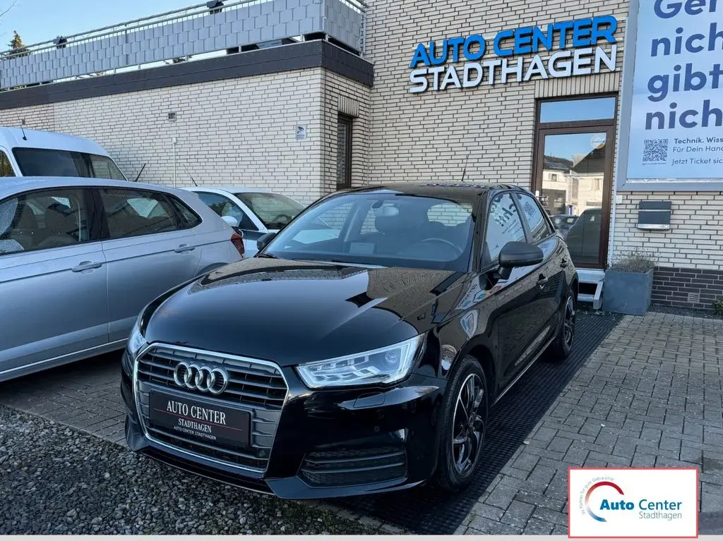 Photo 1 : Audi A1 2016 Essence