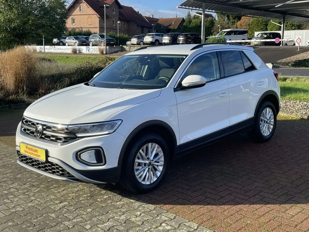 Photo 1 : Volkswagen T-roc 2023 Petrol