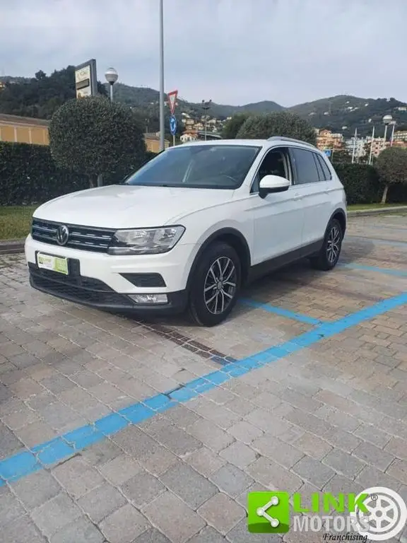 Photo 1 : Volkswagen Tiguan 2016 Petrol