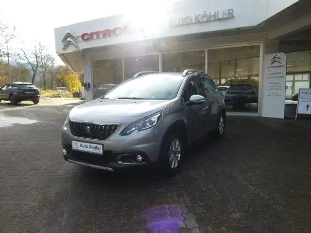 Photo 1 : Peugeot 2008 2017 Petrol