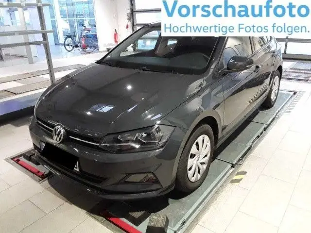 Photo 1 : Volkswagen Polo 2020 Petrol