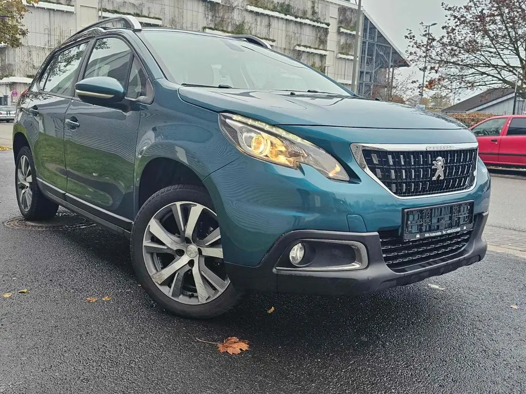 Photo 1 : Peugeot 2008 2019 Petrol