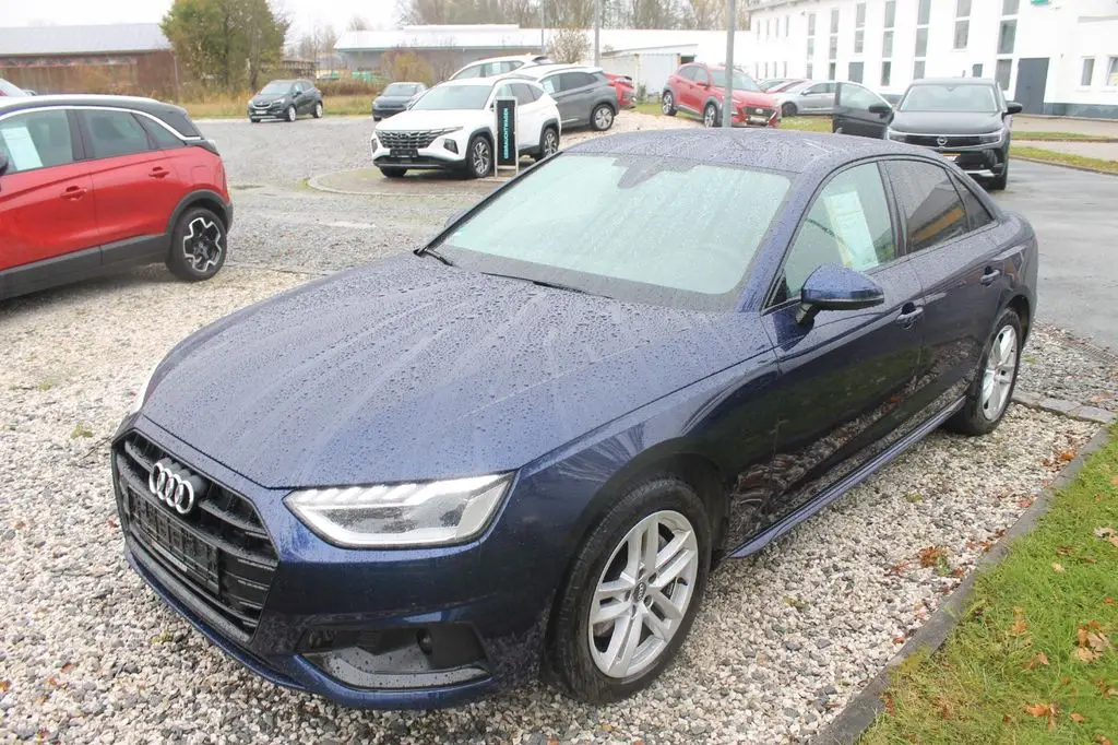 Photo 1 : Audi A4 2021 Petrol