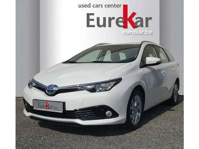 Photo 1 : Toyota Auris 2015 Essence