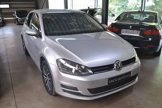 Photo 1 : Volkswagen Golf 2016 Petrol