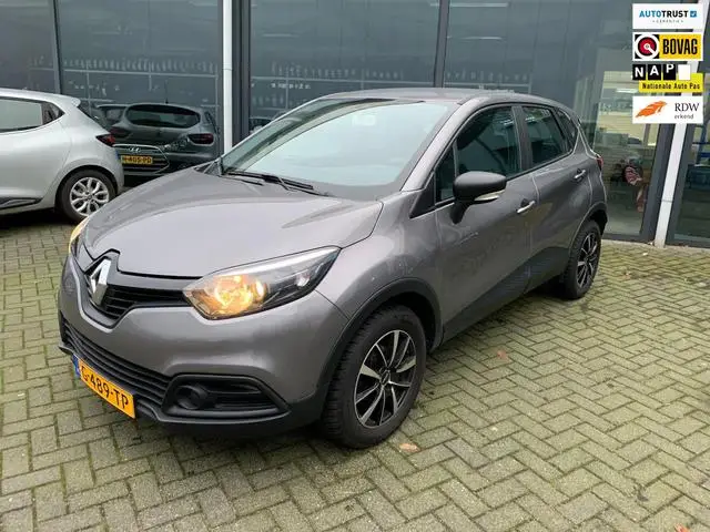 Photo 1 : Renault Captur 2016 Essence