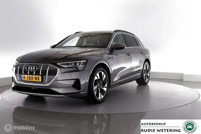 Photo 1 : Audi E-tron 2019 Électrique