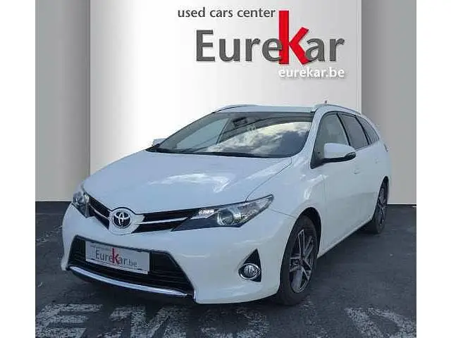 Photo 1 : Toyota Auris 2015 Essence