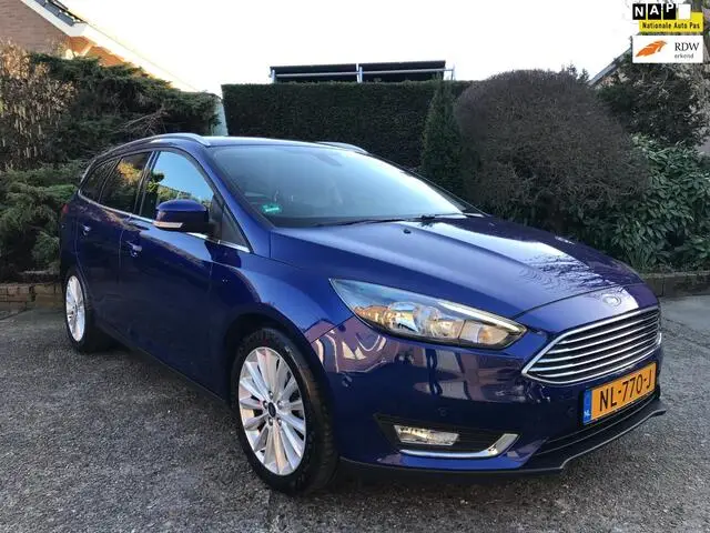 Photo 1 : Ford Focus 2017 Petrol