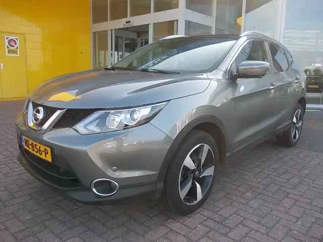 Photo 1 : Nissan Qashqai 2017 Petrol