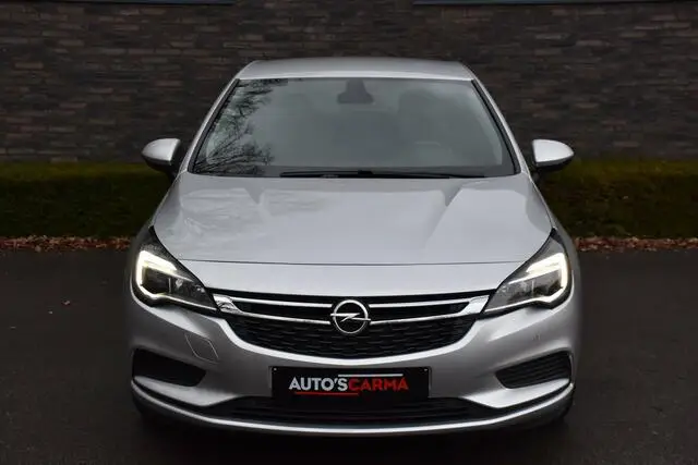 Photo 1 : Opel Astra 2019 Essence