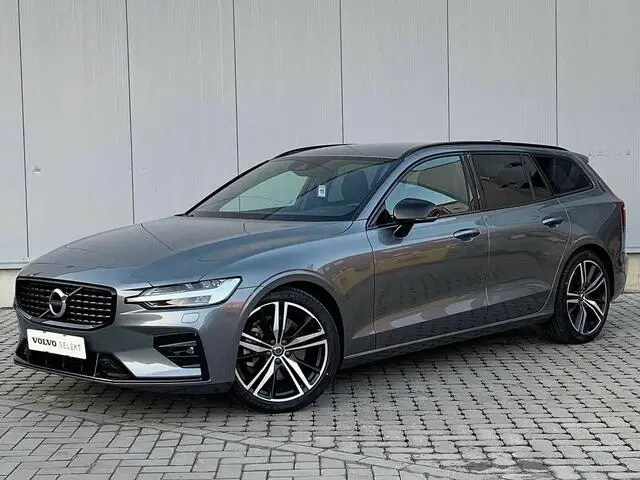 Photo 1 : Volvo V60 2020 Essence