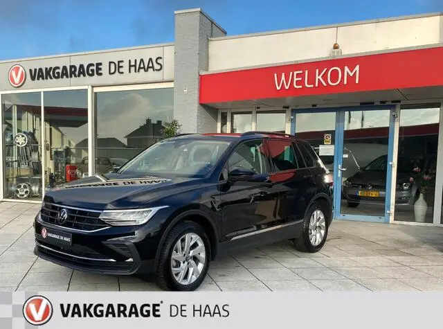 Photo 1 : Volkswagen Tiguan 2021 Essence