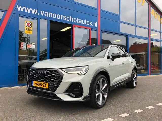 Photo 1 : Audi Q3 2019 Petrol