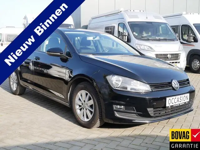 Photo 1 : Volkswagen Golf 2016 Petrol