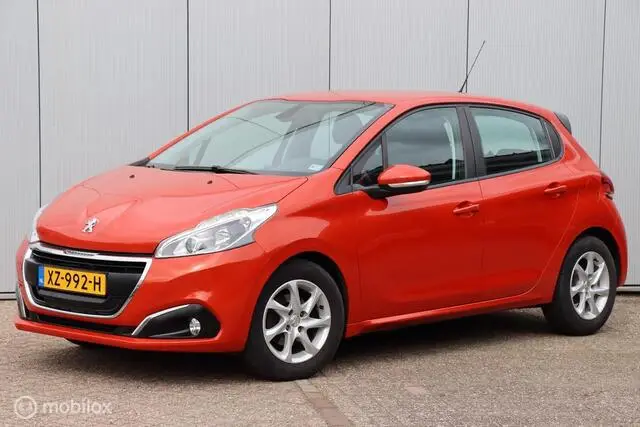 Photo 1 : Peugeot 208 2016 Petrol