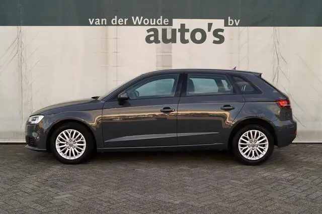 Photo 1 : Audi A3 2017 Diesel