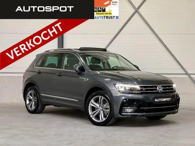 Photo 1 : Volkswagen Tiguan 2017 Petrol