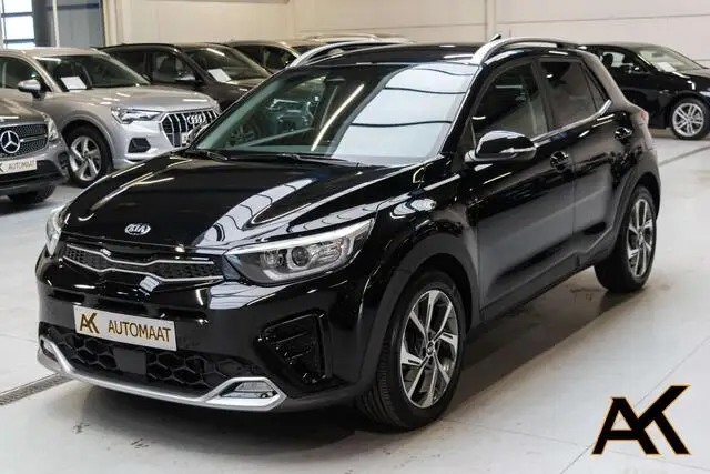 Photo 1 : Kia Stonic 2021 Essence