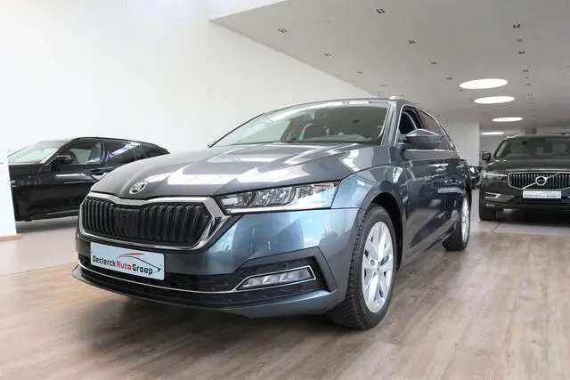 Photo 1 : Skoda Octavia 2021 Petrol